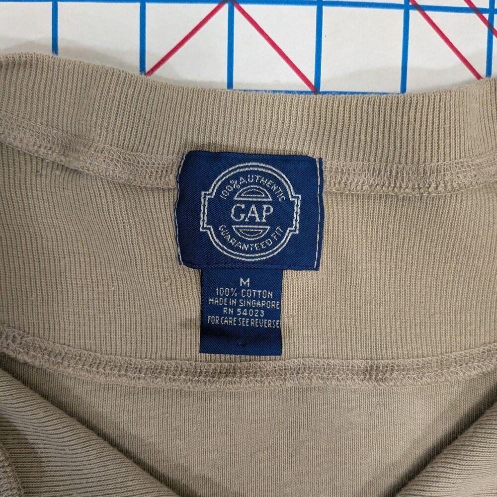 Vintage GAP taupe cotton henley long‑sleeve top, size M - Picture 5 of 7